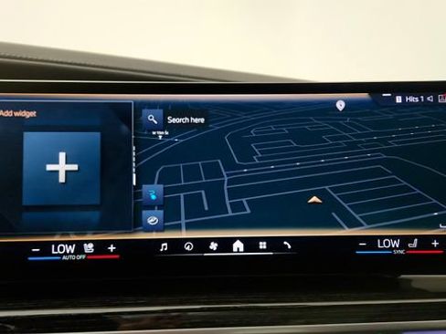 Used 2025 BMW i7 xDrive60 w/ Executive Package RWD image 61