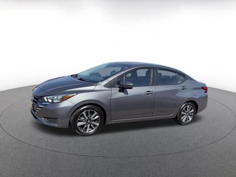 Used 2025 Nissan Versa SV FWD image 8