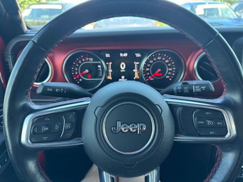 Used 2021 Jeep Wrangler Unlimited Rubicon AWD/4WD image 22