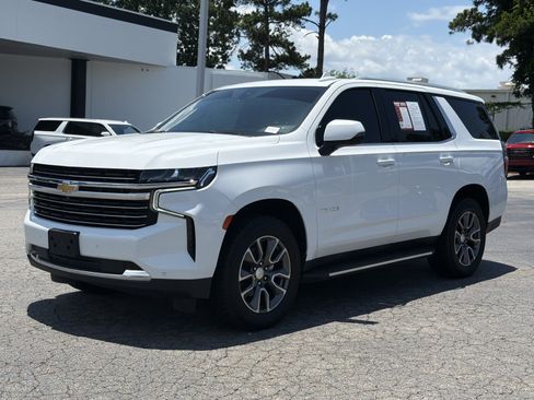 Used 2022 Chevrolet Tahoe LT w/ Luxury Package RWD image 7