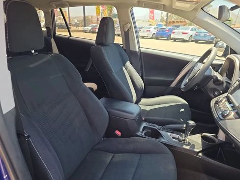 Used 2014 Toyota RAV4 XLE w/ Preferred Accessory Package FWD image 11