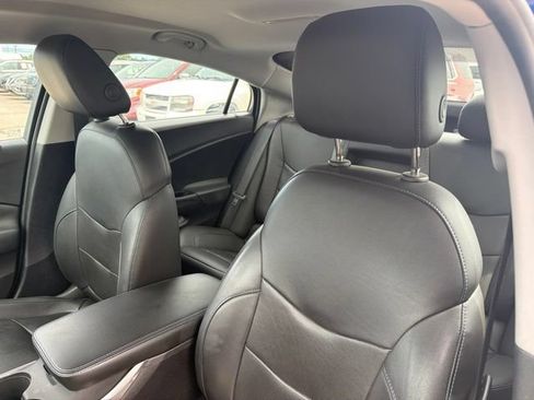Used 2018 Chevrolet Volt Premier w/ Driver Confidence Package FWD image 15