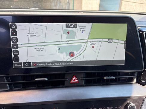 Certified 2024 Kia Sportage EX w/ EX Premium Package image 16