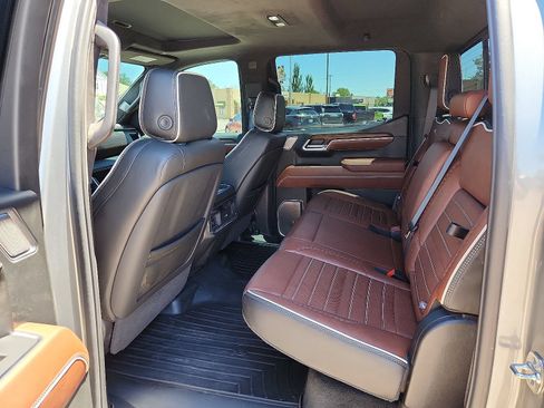 Used 2026 GMC Sierra 1500 Denali Ultimate AWD/4WD image 8