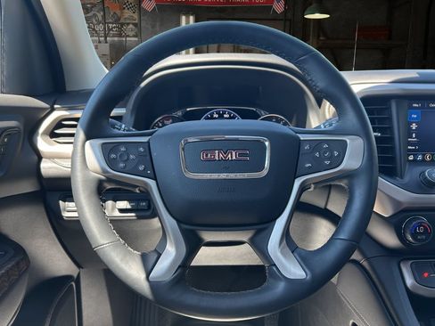 Certified 2023 GMC Acadia Denali w/ Denali Ultimate Package FWD image 19