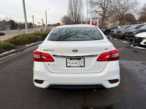 Used 2019 Nissan Sentra SV image 6