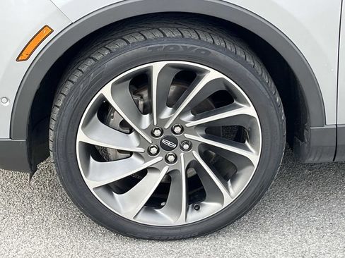 Used 2021 Lincoln Nautilus Reserve w/ Equipment Group 202A image 11