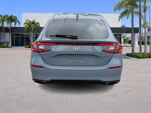 Used 2022 Honda Civic Sport Touring image 6