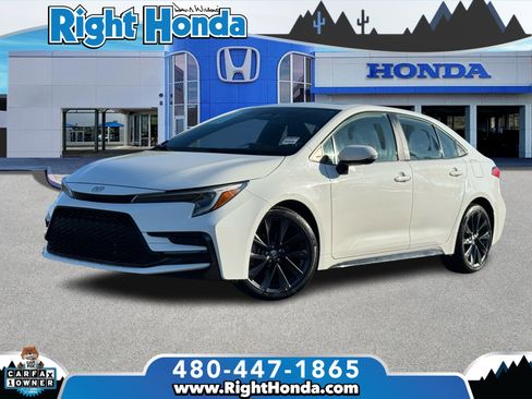 Used 2024 Toyota Corolla SE image 1