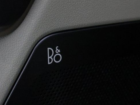 Used 2026 Ford F250 Platinum w/ Platinum Plus Package image 17