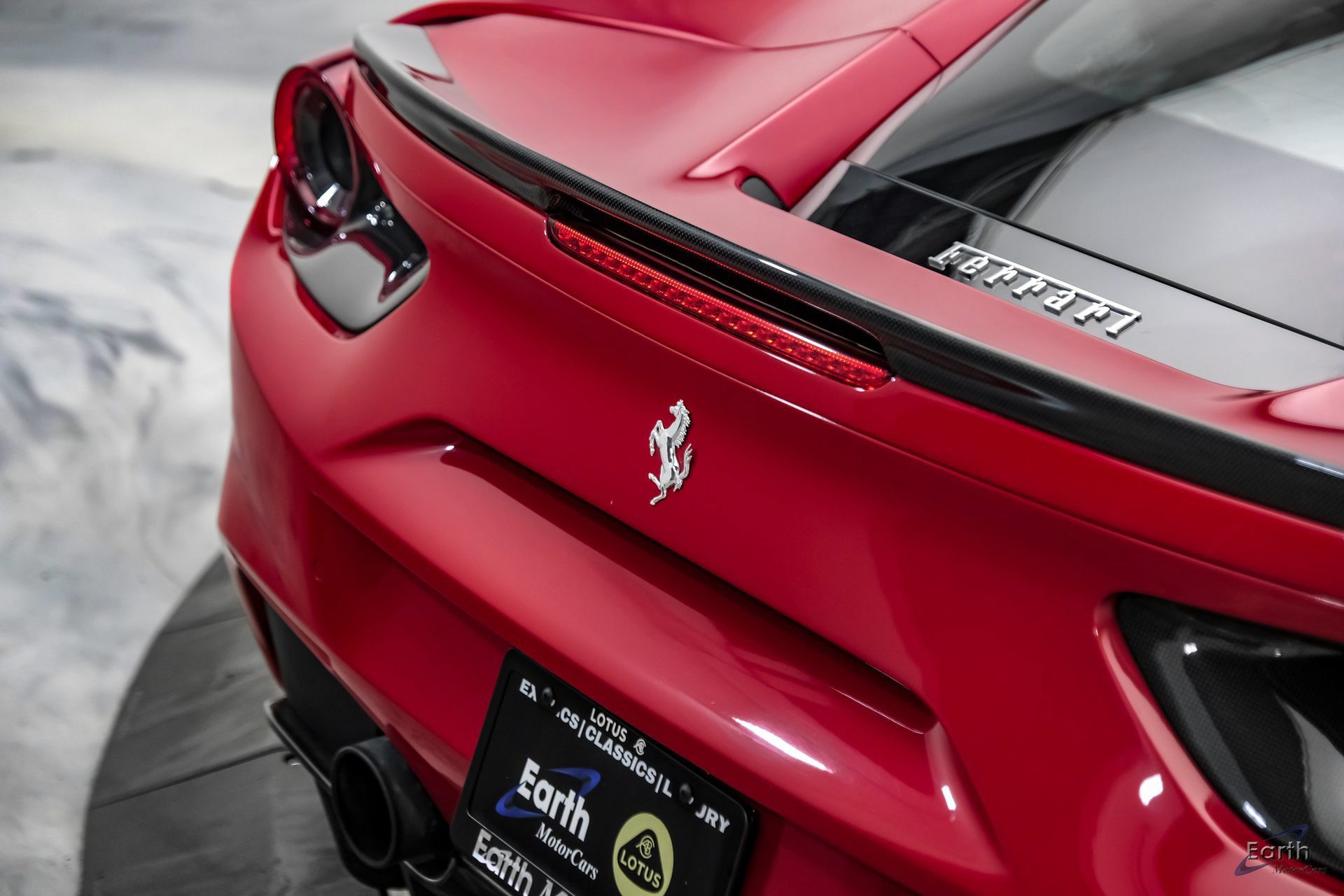 Used 2017 Ferrari 488 GTB RWD image 18