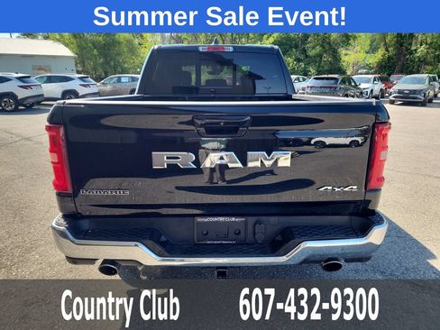 Used 2025 RAM 1500 Laramie AWD/4WD image 7