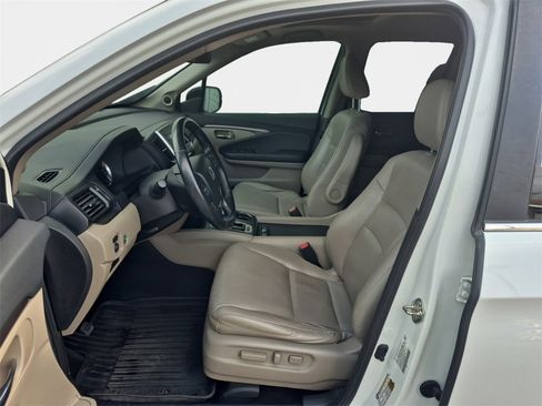 Certified 2019 Honda Ridgeline RTL image 12