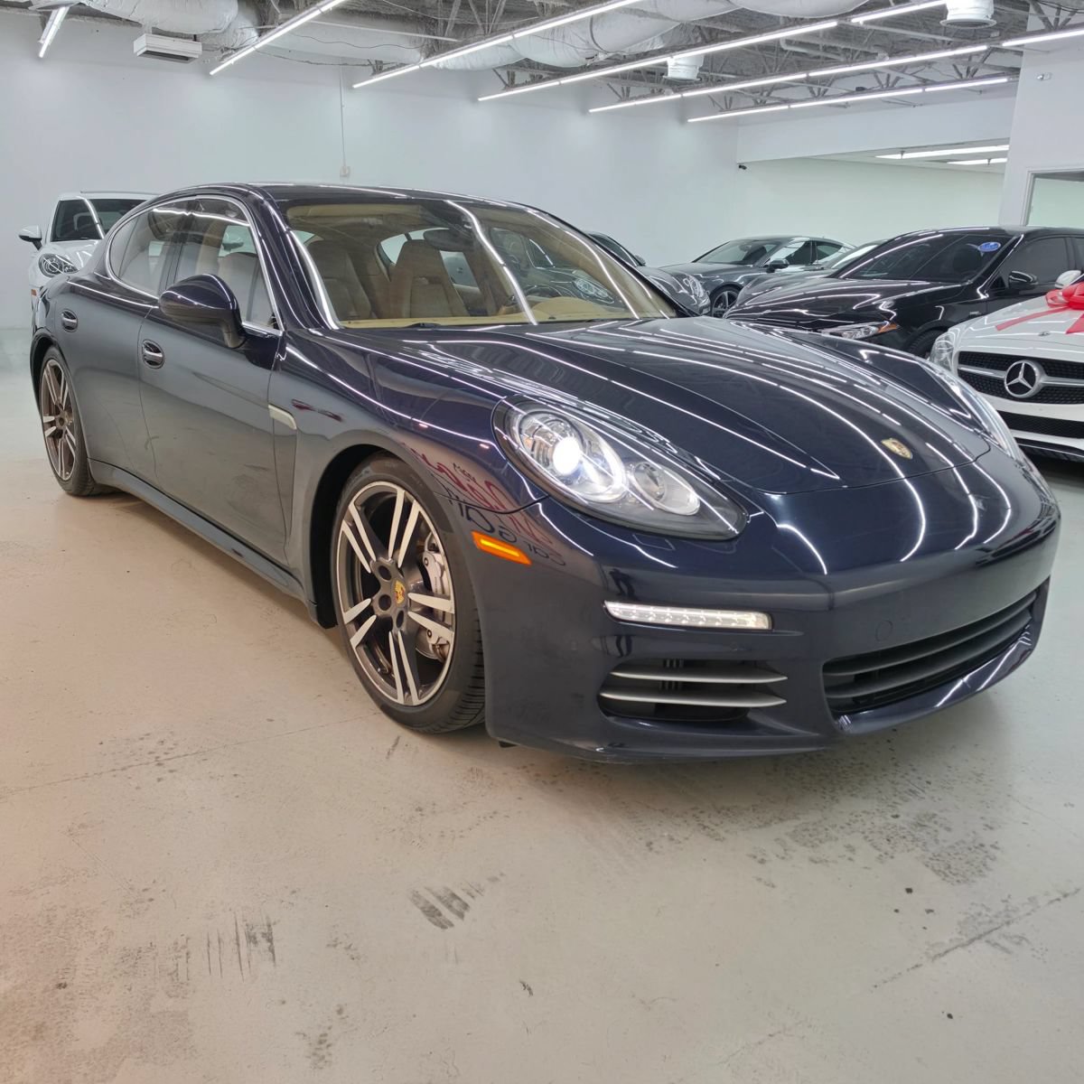 Used 2016 Porsche Panamera 4S AWD/4WD image 8