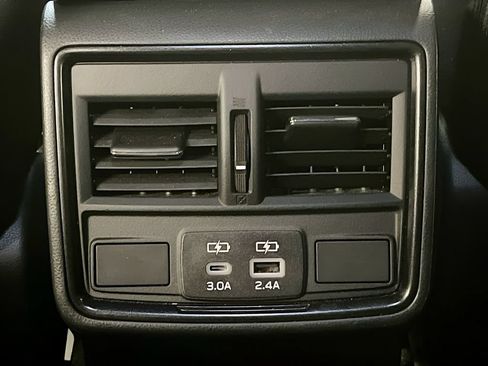 Used 2025 Subaru Forester Limited AWD/4WD image 27