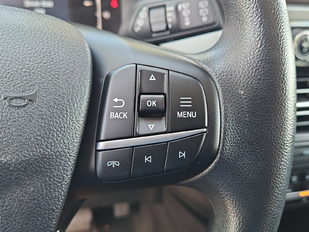 Used 2025 Ford Escape Active AWD/4WD image 19
