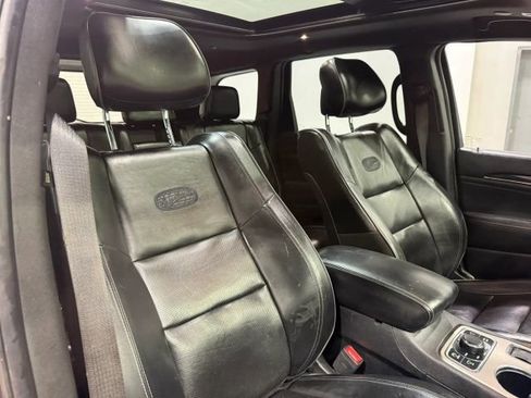 Used 2019 Jeep Grand Cherokee Overland image 23