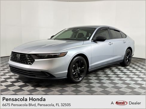 Used 2025 Honda Accord SE image 1