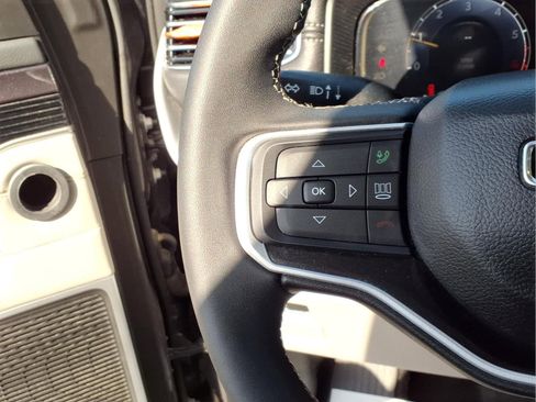 Used 2024 Jeep Wagoneer 4WD image 15