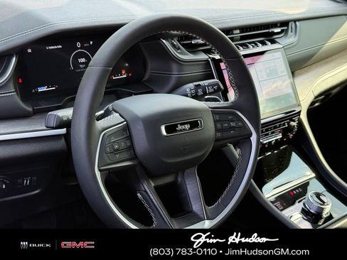 Used 2024 Jeep Grand Cherokee L Limited w/ Luxury Tech Group II AWD/4WD image 19