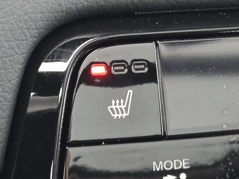 New 2025 Honda Pilot Touring image 8