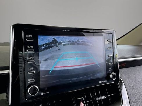 Used 2021 Toyota Corolla LE FWD image 13
