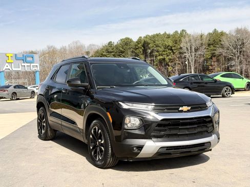 Used 2023 Chevrolet TrailBlazer LT FWD image 20