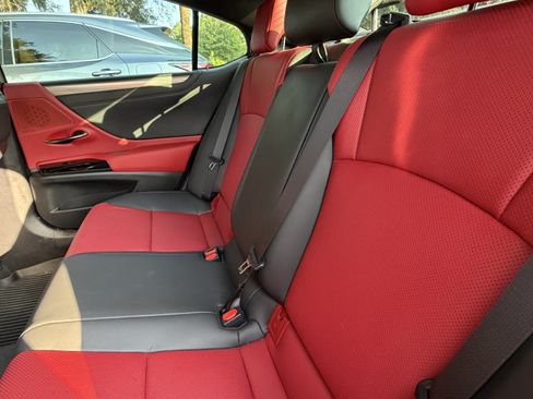Certified 2025 Lexus ES 350 F Sport FWD image 32