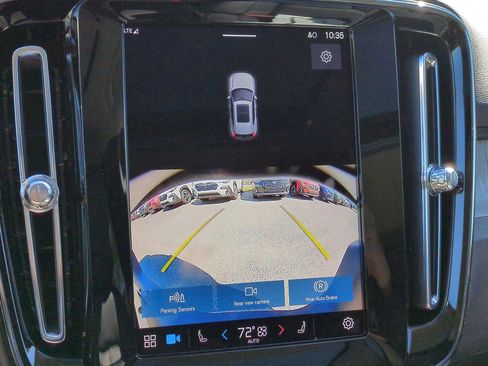 New 2025 Volvo XC40 B5 Core w/ Protection Package Premier image 20