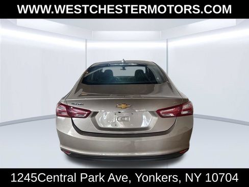 Used 2022 Chevrolet Malibu LT FWD image 5