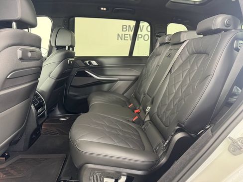 Used 2027 BMW X7 xDrive40i w/ Executive Package AWD/4WD image 13