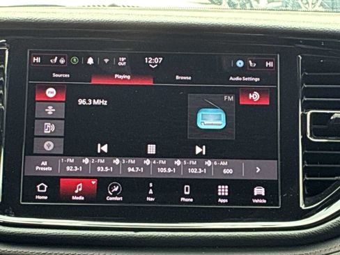 Certified 2022 Dodge Durango R/T w/ Tow 'N Go Package image 12