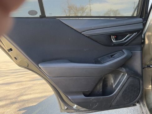 Used 2025 Subaru Outback Premium image 12
