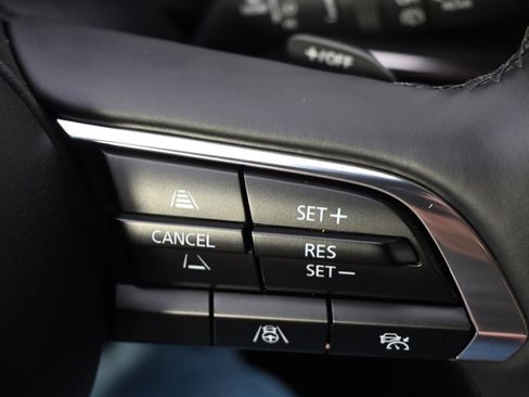 Certified 2025 MAZDA MAZDA3 Hatchback w/Premium Plus Pkg image 36