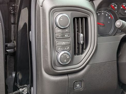 New 2026 GMC Sierra 1500 Pro w/ Pro Value Package image 14