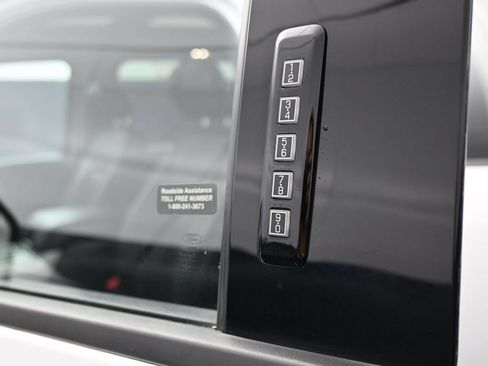 Used 2020 Ford F150 Lariat w/ Equipment Group 502A Luxury AWD/4WD image 30