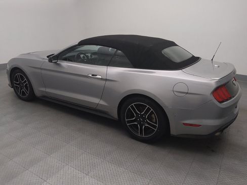 Used 2020 Ford Mustang Premium RWD image 3