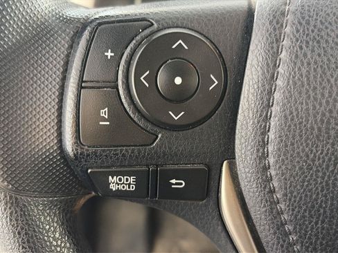 Used 2015 Toyota RAV4 XLE AWD/4WD image 7