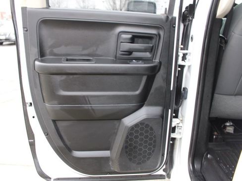 Used 2019 RAM 1500 Express w/ Express Value Package image 25