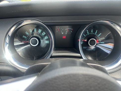 Used 2013 Ford Mustang GT RWD image 24