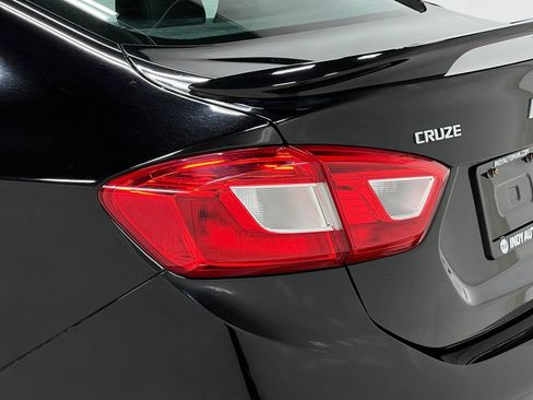 Used 2016 Chevrolet Cruze Premier FWD image 34