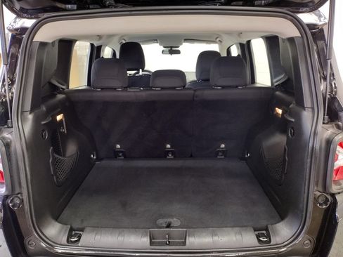 Used 2017 Jeep Renegade Sport w/ Power & Air Group AWD/4WD image 17
