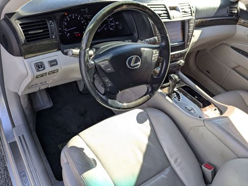 Used 2010 Lexus LS 460 image 17
