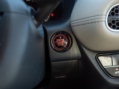 Used 2024 Honda HR-V EX-L image 22