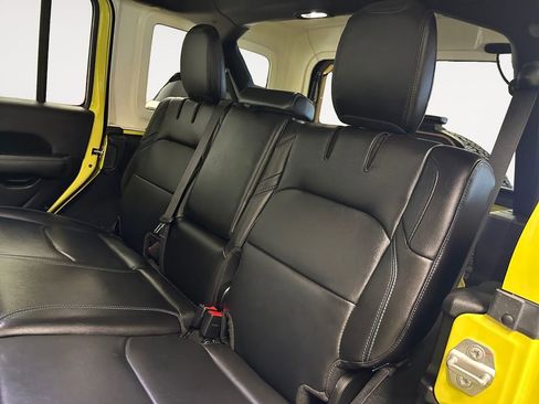 Used 2023 Jeep Wrangler Unlimited Rubicon 4xe w/ Steel Bumper Group image 13