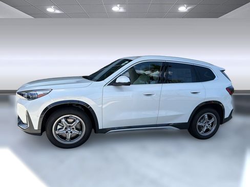 Used 2026 BMW X1 xDrive28i w/ Convenience Package AWD/4WD image 2