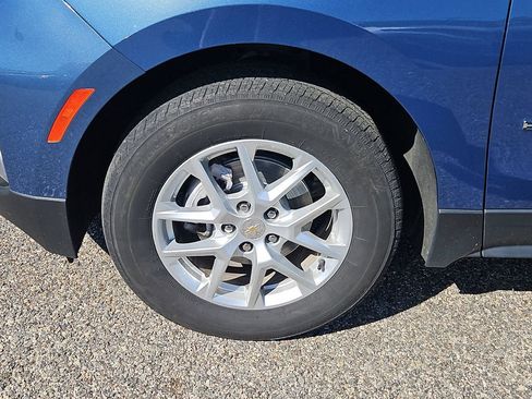 Certified 2024 Chevrolet Equinox LT AWD/4WD image 7