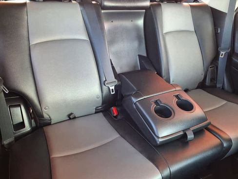 Used 2016 Toyota 4Runner SR5 image 21