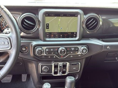 Used 2022 Jeep Wrangler Unlimited Sport AWD/4WD image 21