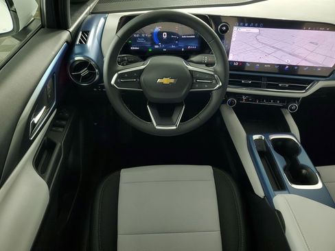 New 2026 Chevrolet Equinox EV LT image 14